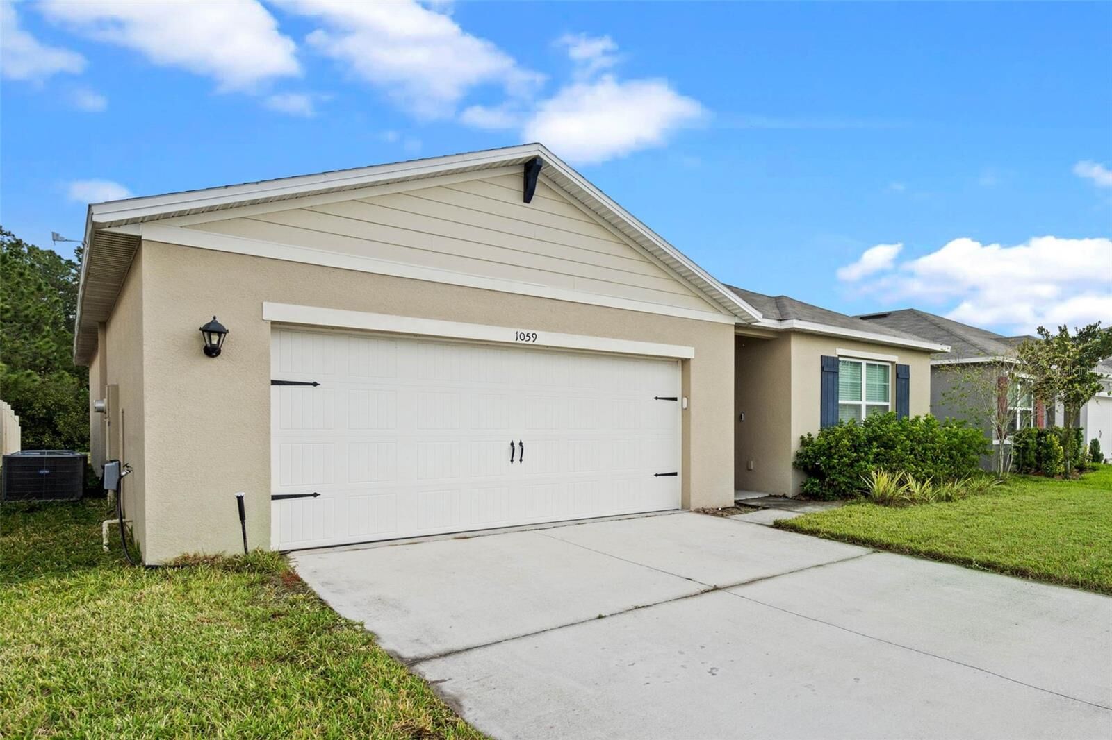 Property Photo:  1059 Cypress Fox Boulevard  FL 33897 