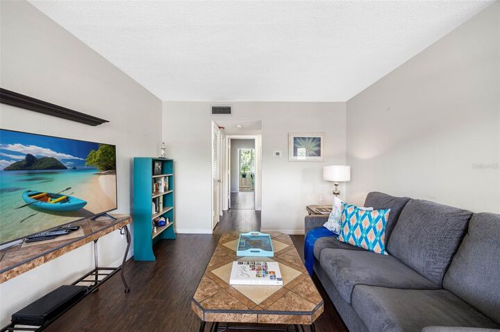 Property Photo:  1000 79th Avenue N 211  FL 33702 