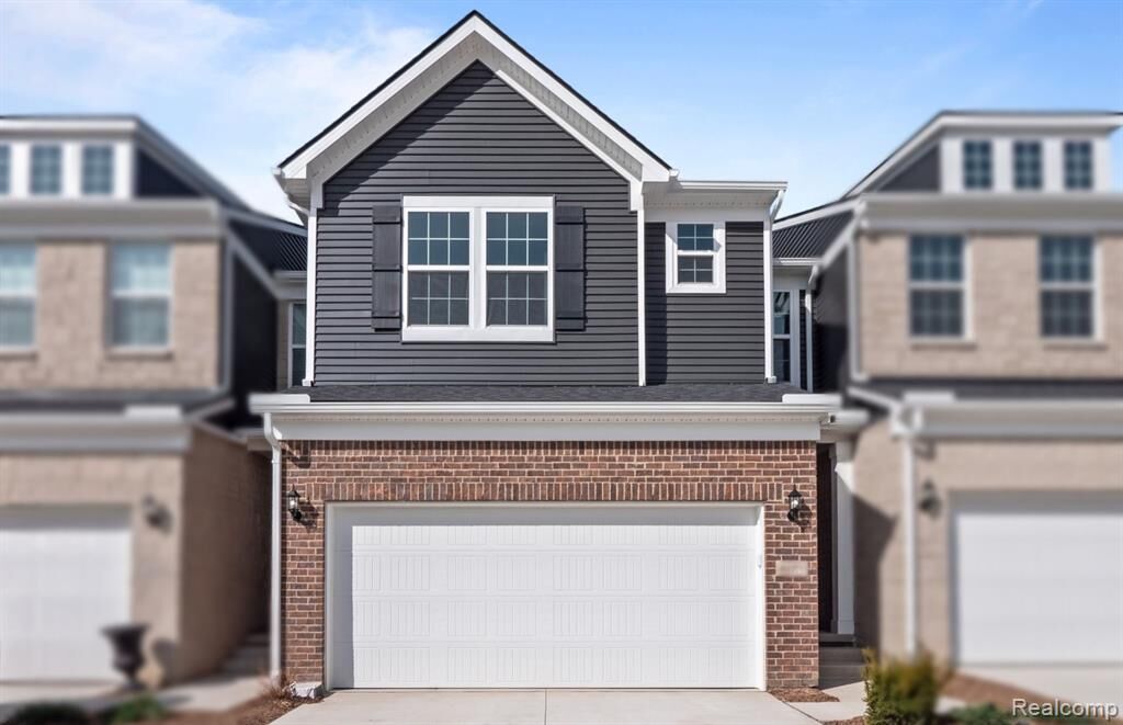 Property Photo:  4088 Nottingham Circle  MI 48346 1762 