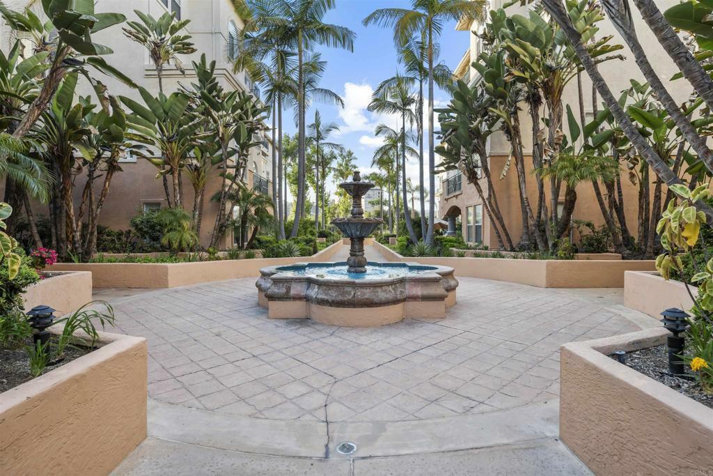Property Photo: 640 Camino De La Reina 1309 CA 92108