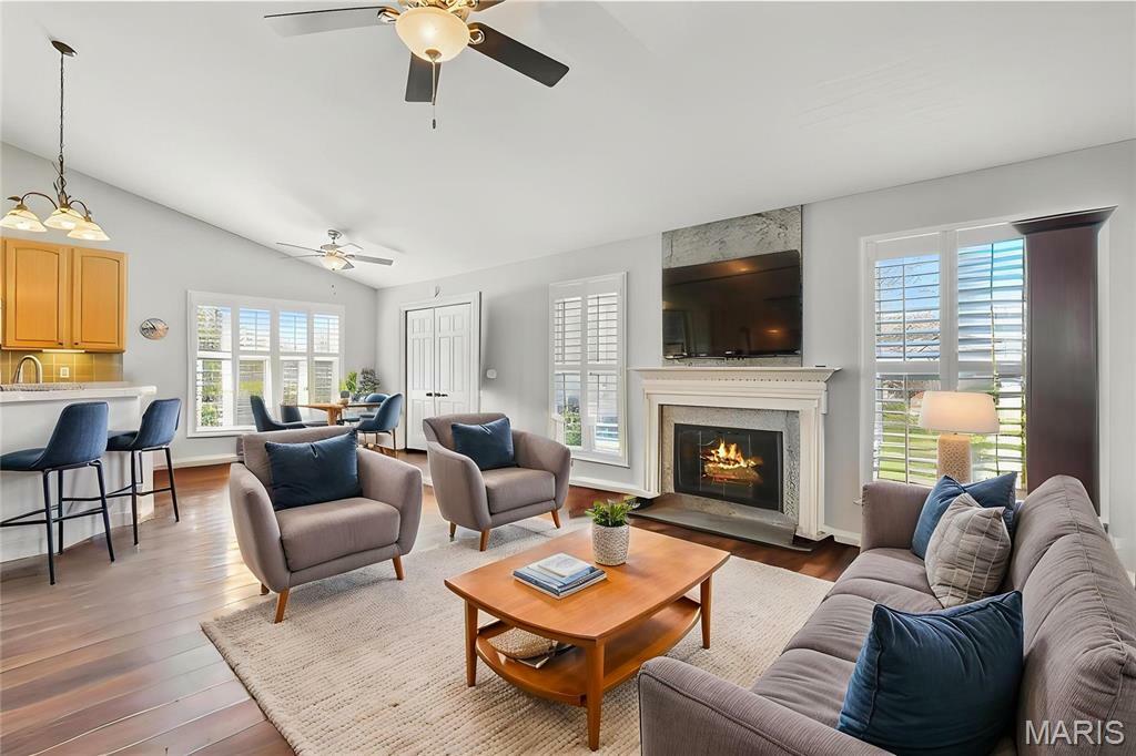 Property Photo: 910 Ridgepointe Place Circle MO 63367