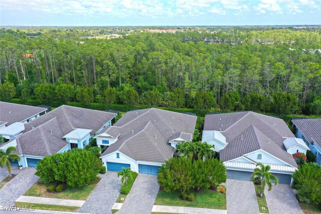 Property Photo: 2167 Marquesa Circle FL 34112