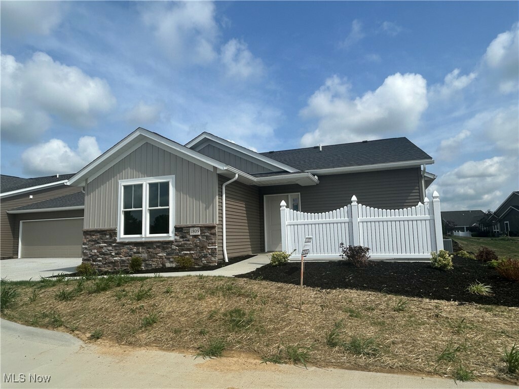 Property Photo: 1809 Blackberry Lane OH 44667