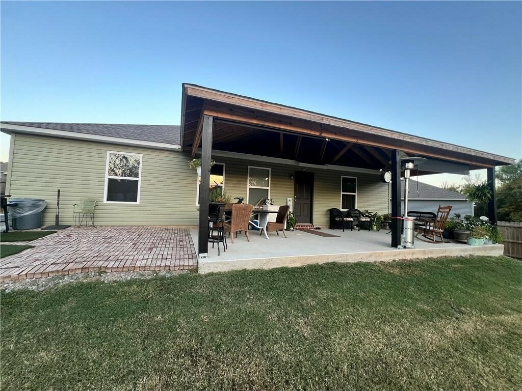 Property Photo: 185 Colton Street AR 72740