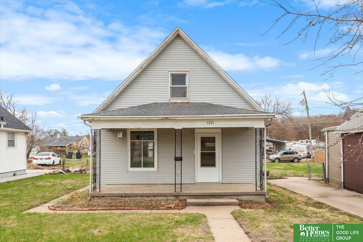 1711 Madison Street  Omaha NE 68107 photo