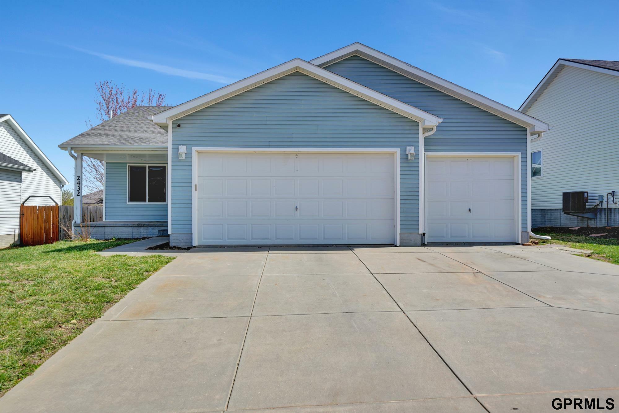 Property Photo: 2432 NW 45th Street NE 68524