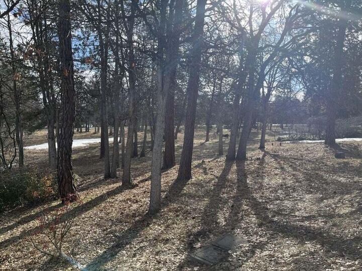 Property Photo:  Lot 918 Redstart  OR 97601 