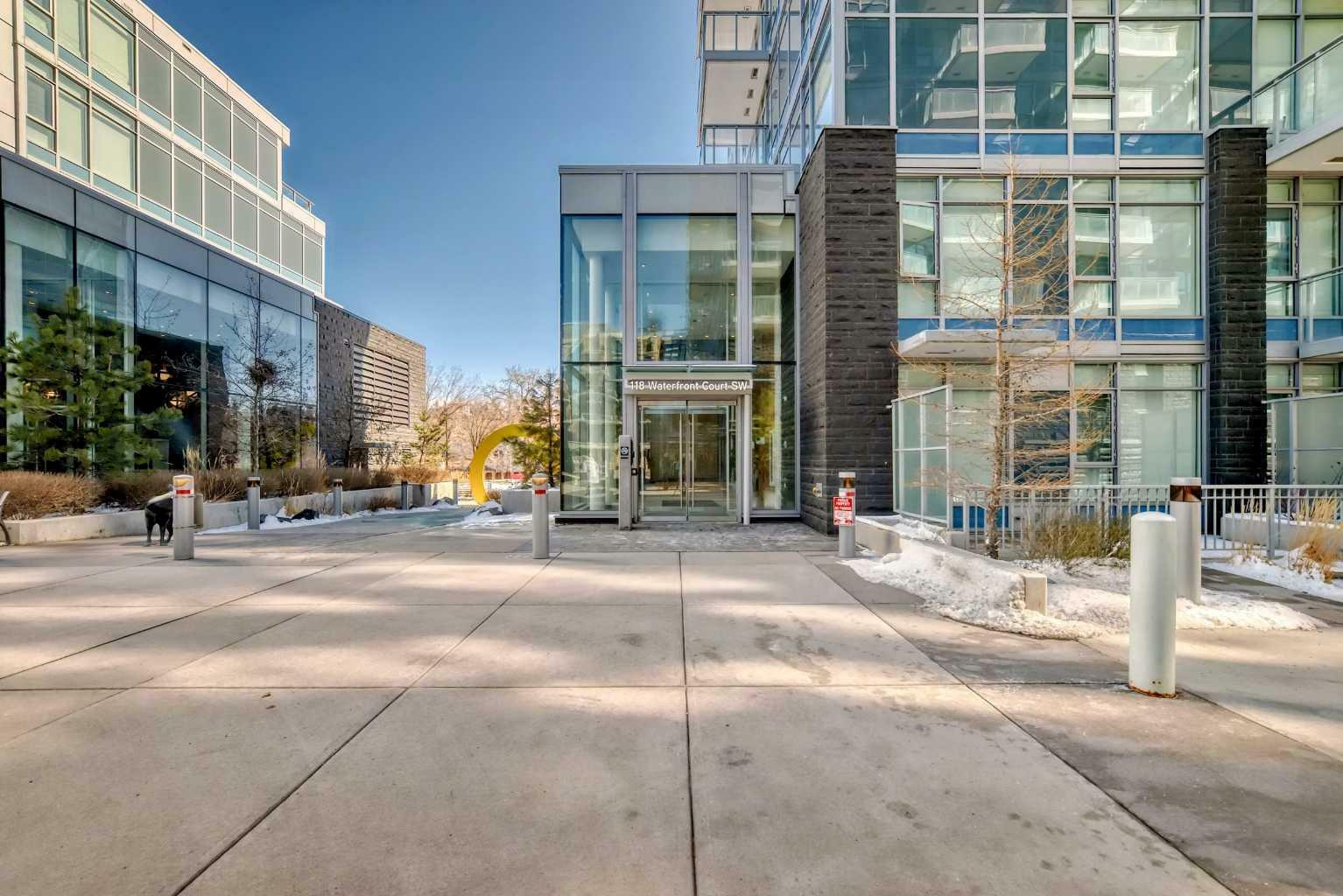Property Photo: 118 Waterfront Court SW 807 AB T2P 1K8