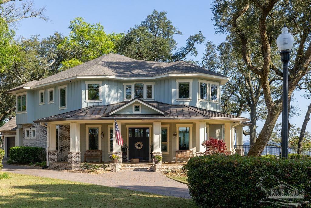 Property Photo: 2 Bayou Blvd FL 32503