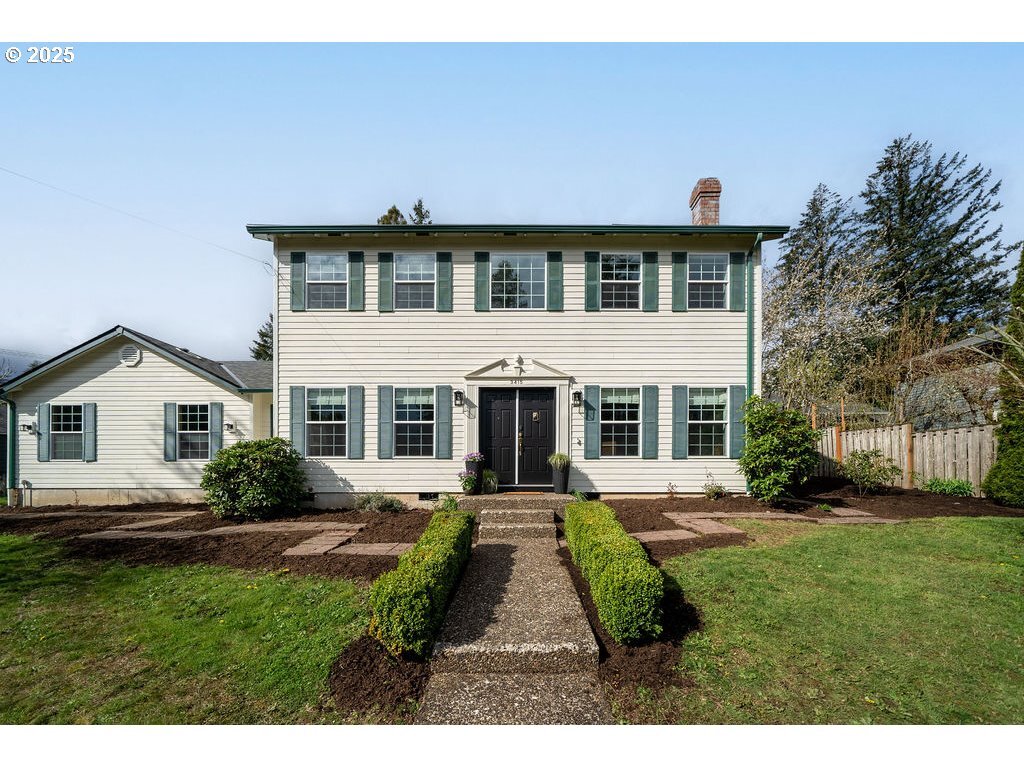 3415 SW Caraway Ct  Portland OR 97219 photo