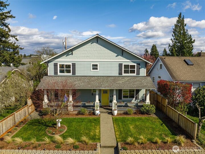 Property Photo:  2704  Kulshan Street  WA 98225 