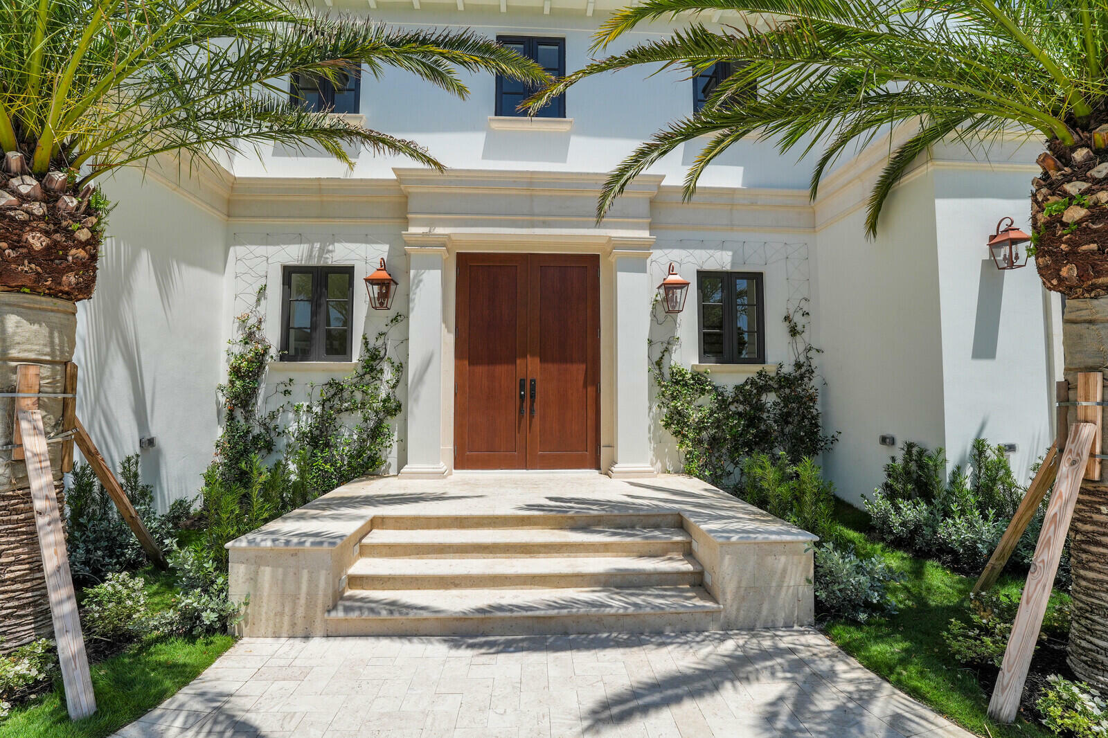 Property Photo:  3408 Washington Road  FL 33405 