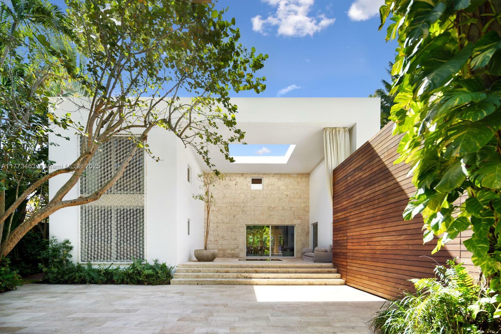 Property Photo: 1500 W 23rd St FL 33140