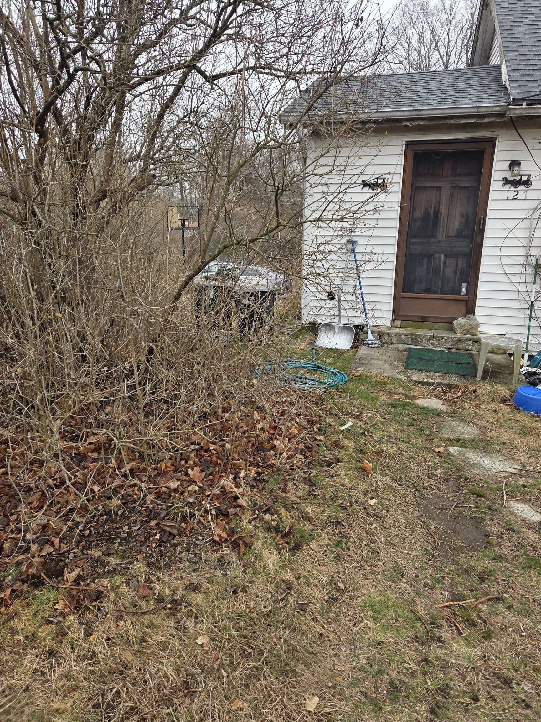 Property Photo: 127 Route 6 CT 06237