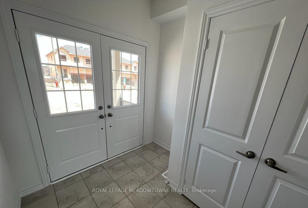 Property Photo:  308 Russell Street  ON N0C 1B0 