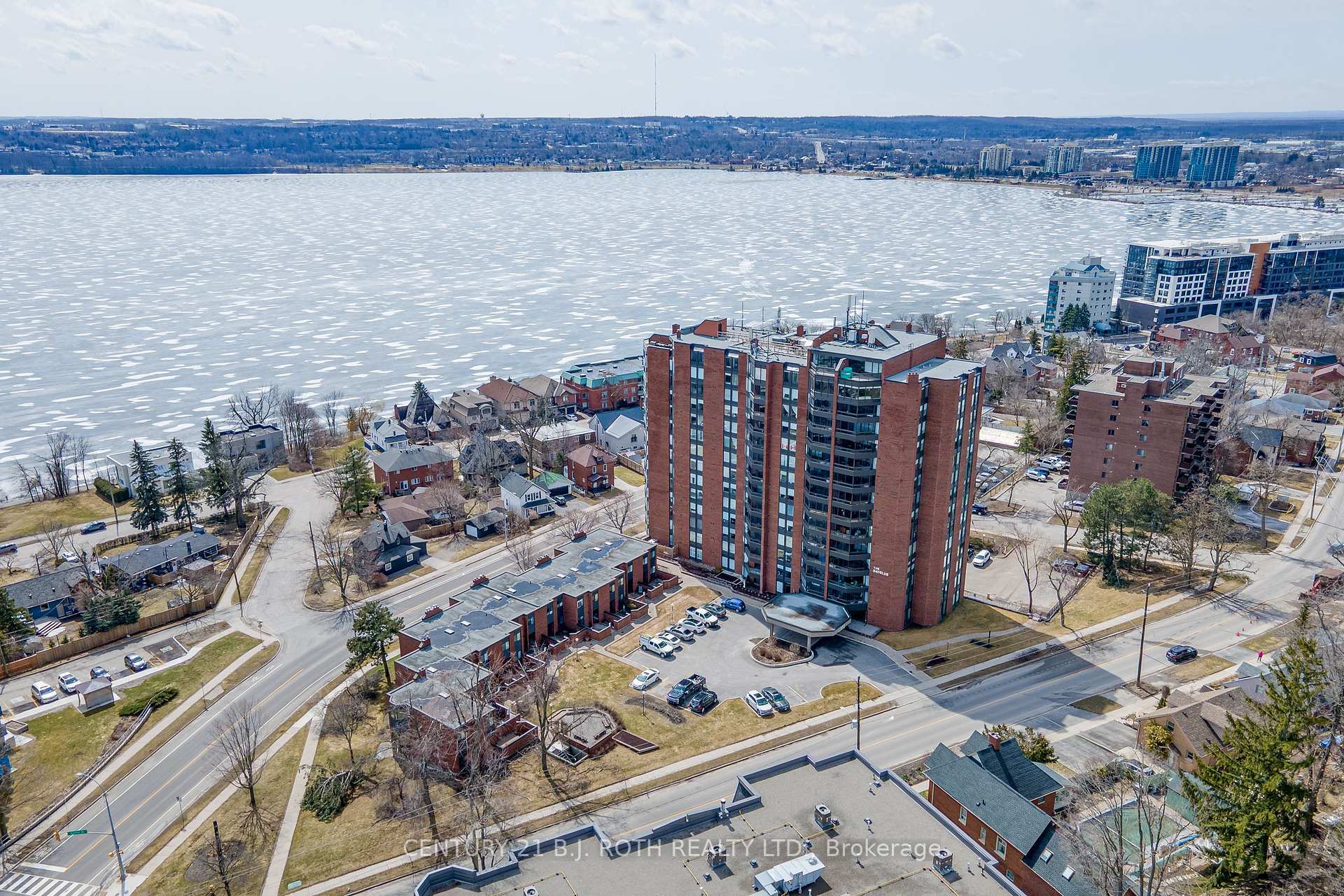 Photo de la propriété: 181 Collier Street 301 ON L4M 5L6