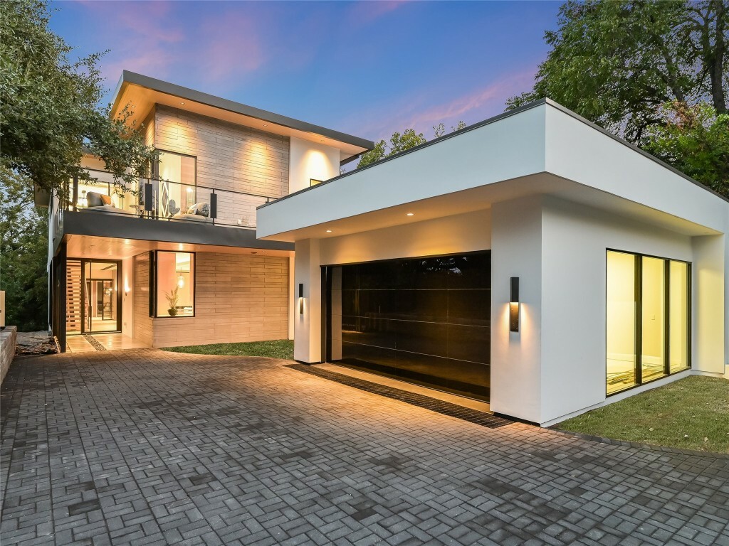Property Photo: 1115 Gillespie Place TX 78704