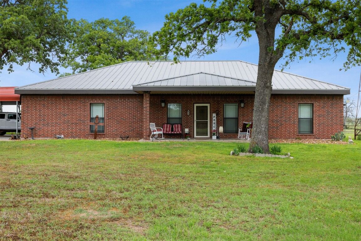 Property Photo:  1176 Private Road 5011  TX 78946 