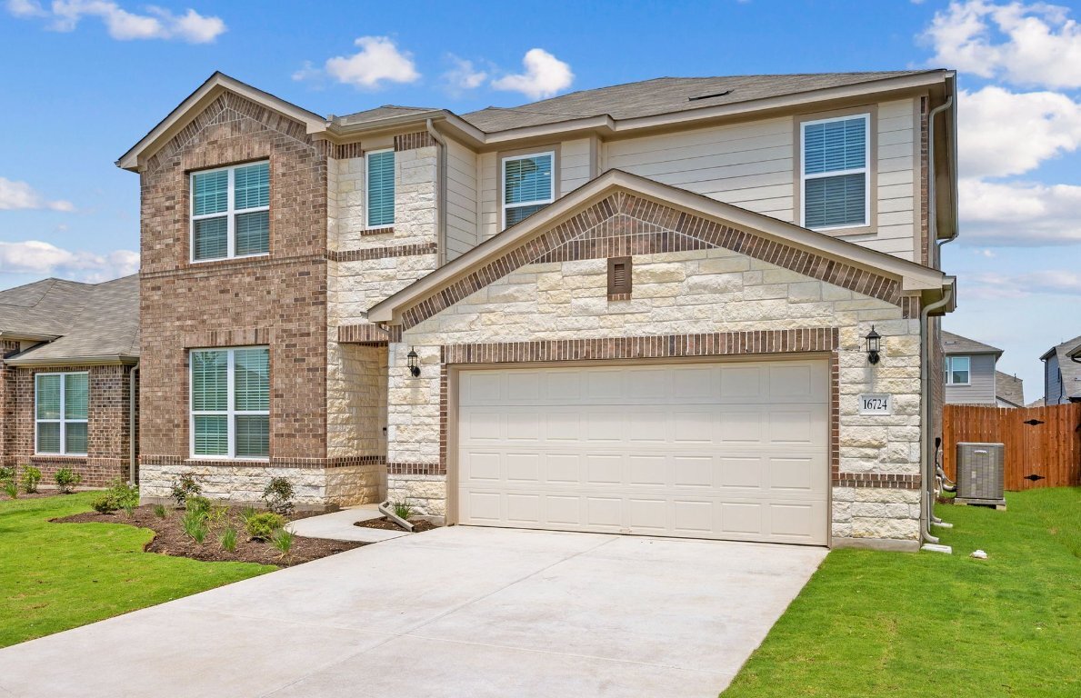 Property Photo: 16724 Santiaguillo Trace TX 78653