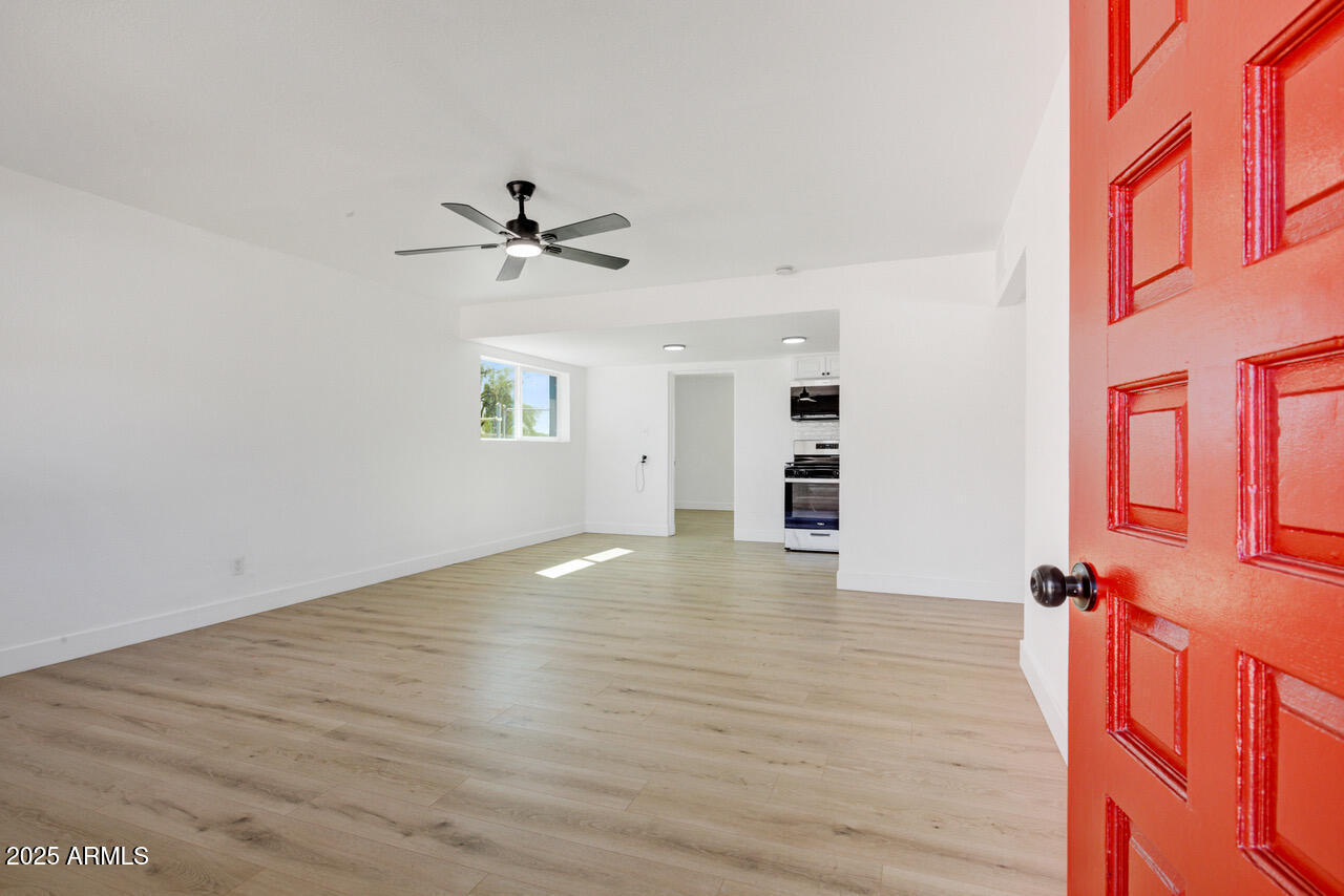 Property Photo:  3301 W Portland Street  AZ 85009 