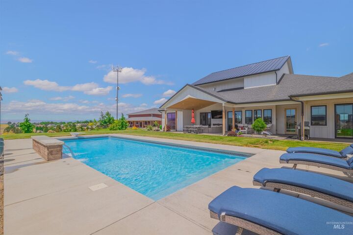 Property Photo: 1556 Richardson Ave ID 83501