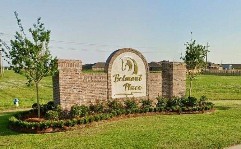 Property Photo: 441 Independence Drive LA 70360
