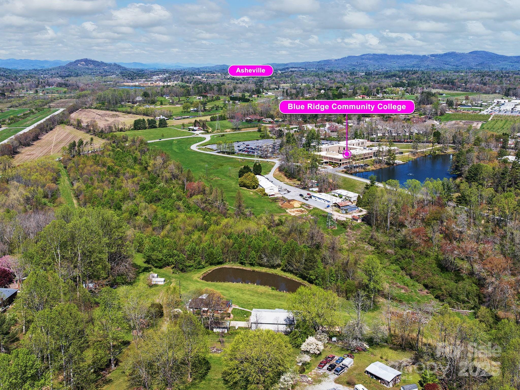 520 Loop Road  Hendersonville NC 28792 photo