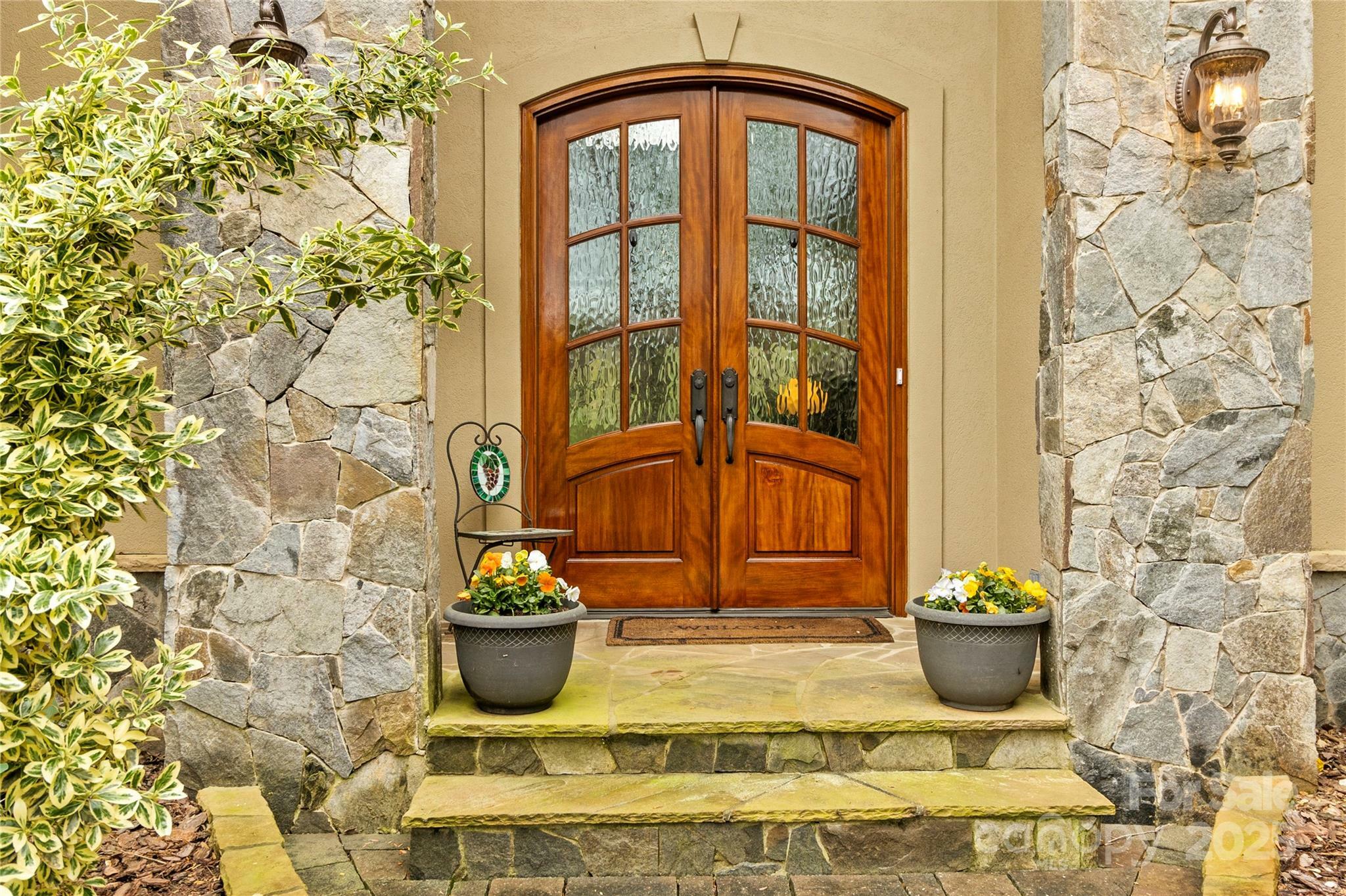 19040 Mary Ardrey Circle  Cornelius NC 28031 photo