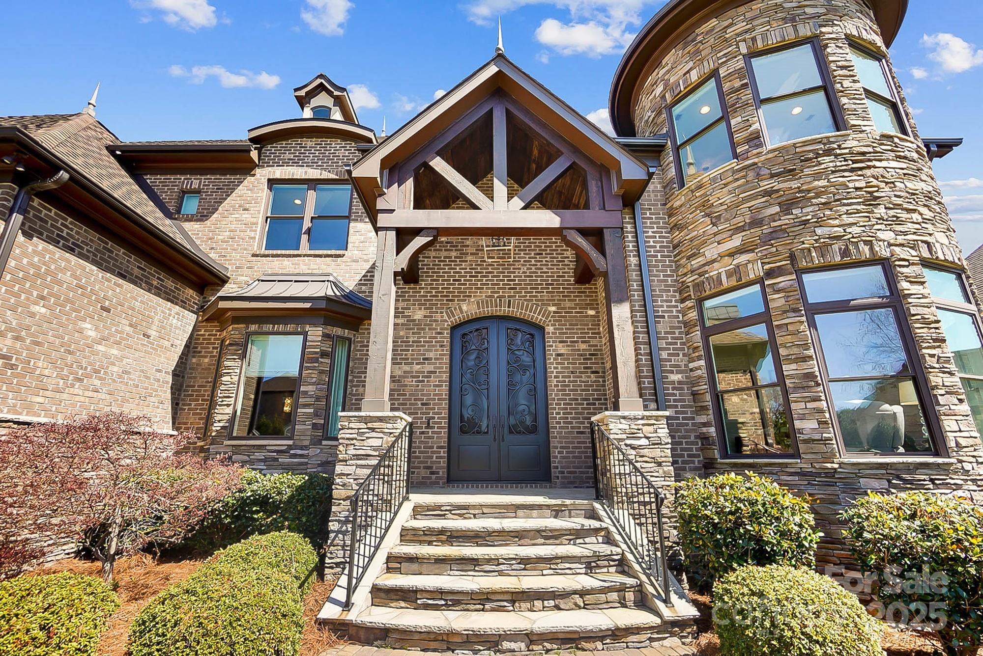 Property Photo: 1311 Sunnys Halo Lane NC 28173