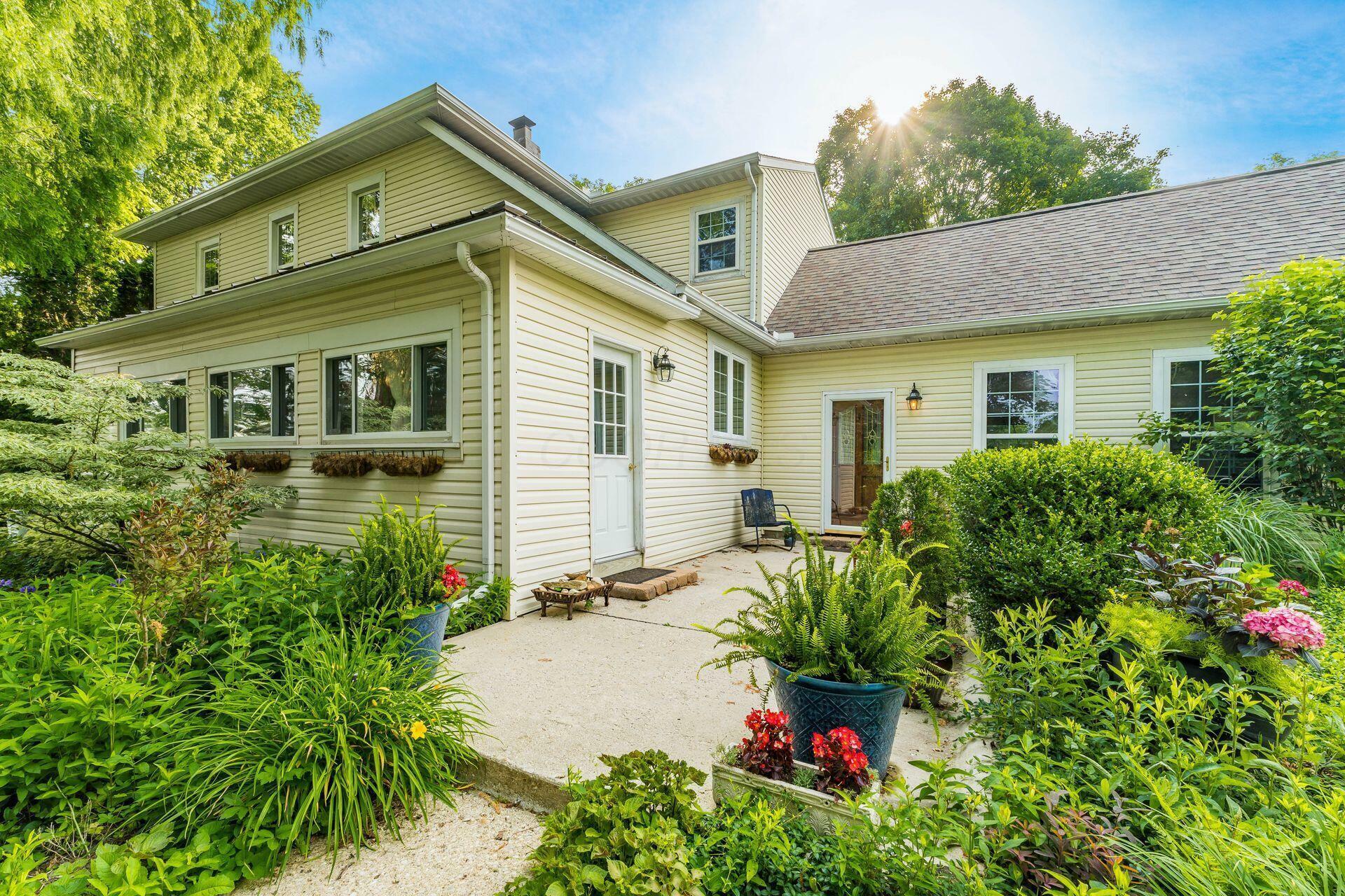 Property Photo:  8056 Summit SW Road  OH 43062 