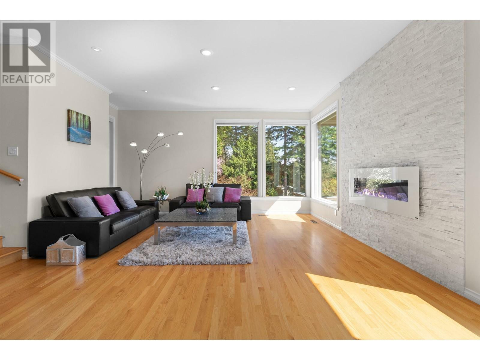 Property Photo: 4635 Caulfeild Drive BC V7W 1E9