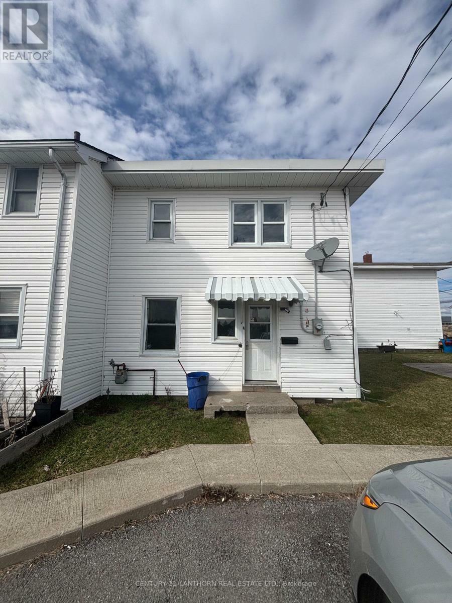 Property Photo: 12 Caen Court ON K0K 2T0