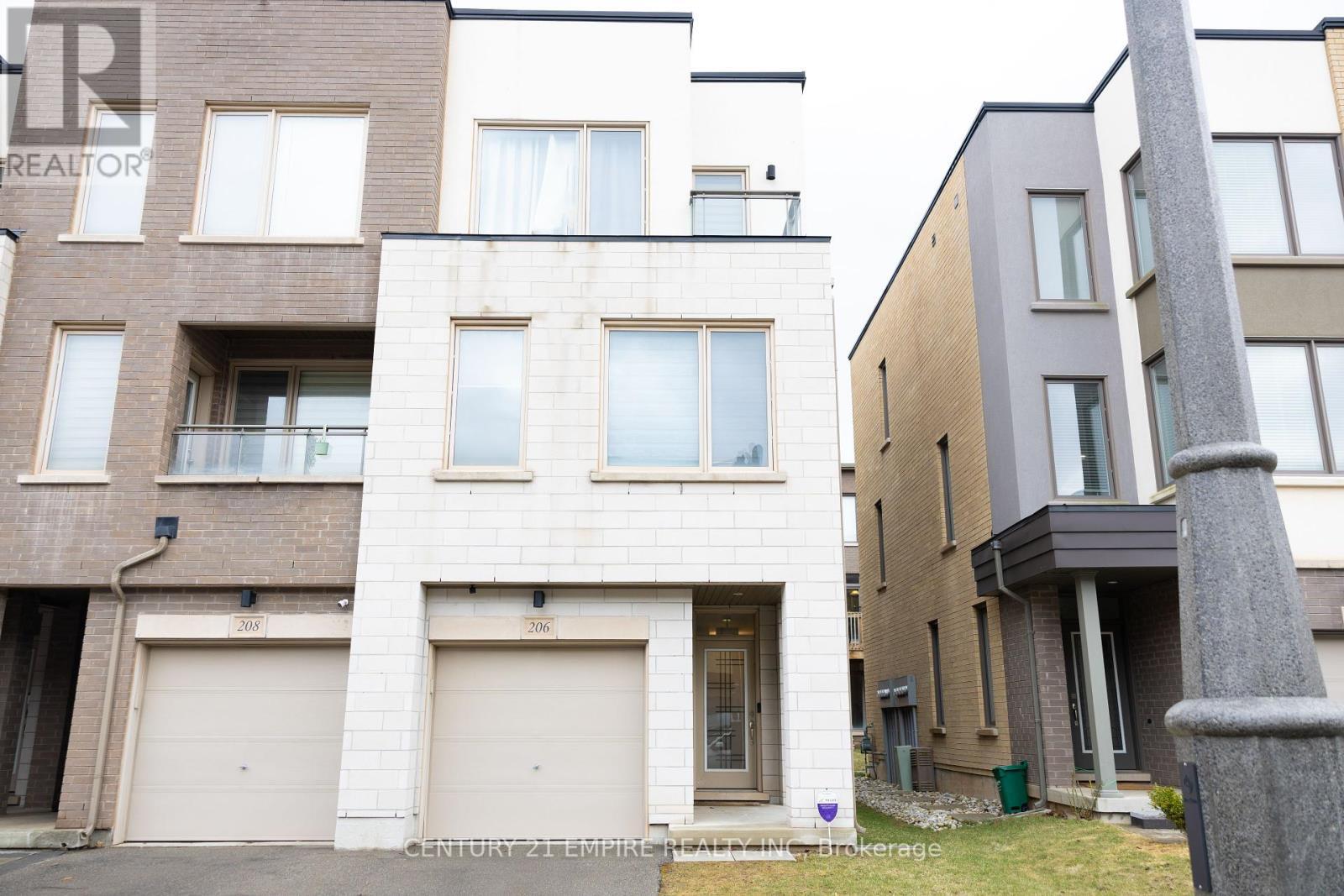 Photo de la propriété:  206 Huguenot Road  ON L6H 0L6 