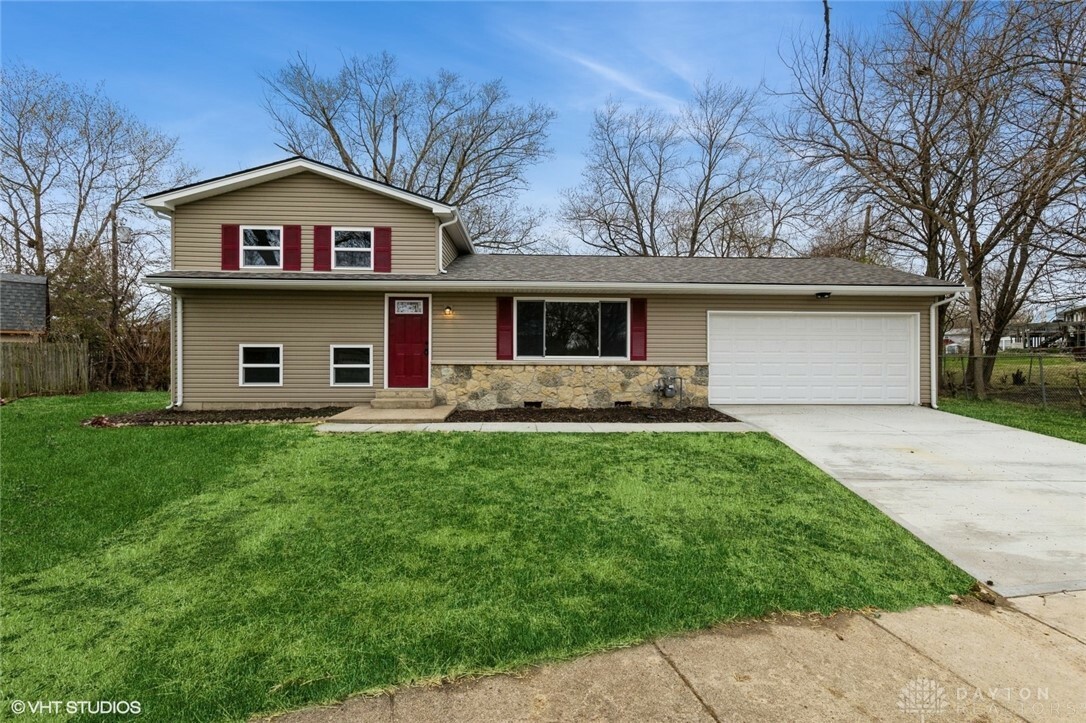 Property Photo: 5007 Catalina Court OH 45044