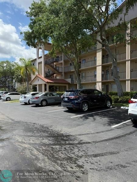Property Photo: 1300 SW 124th Ter 410 FL 33027