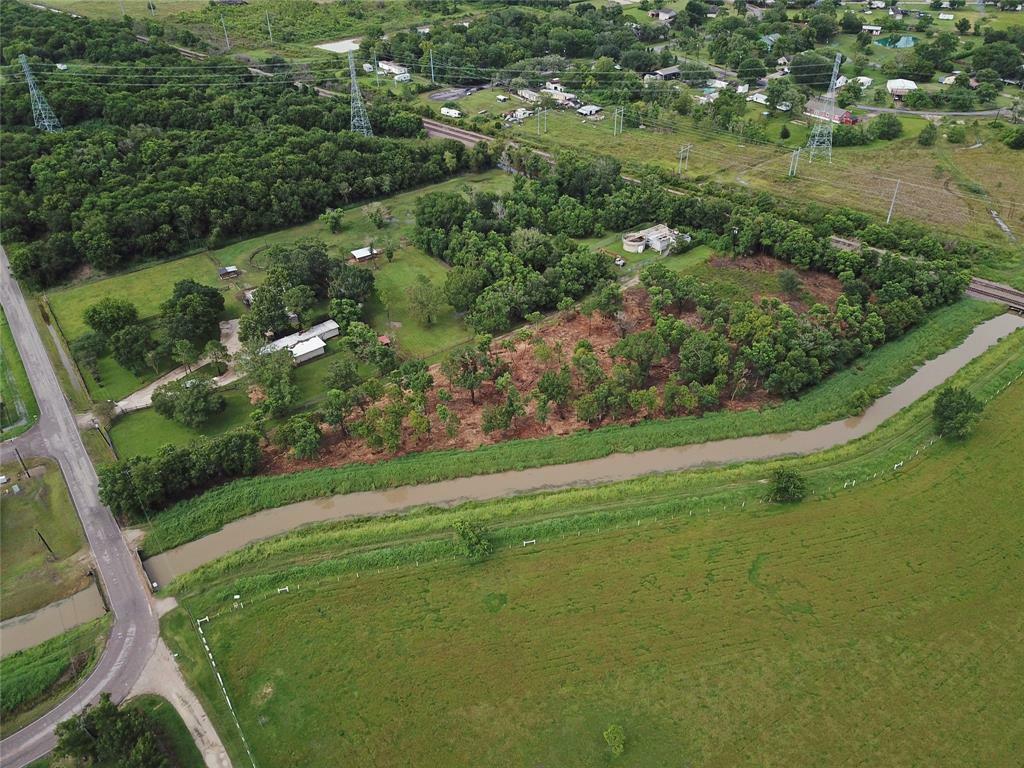Property Photo:  3720 County Road 144  TX 77511 