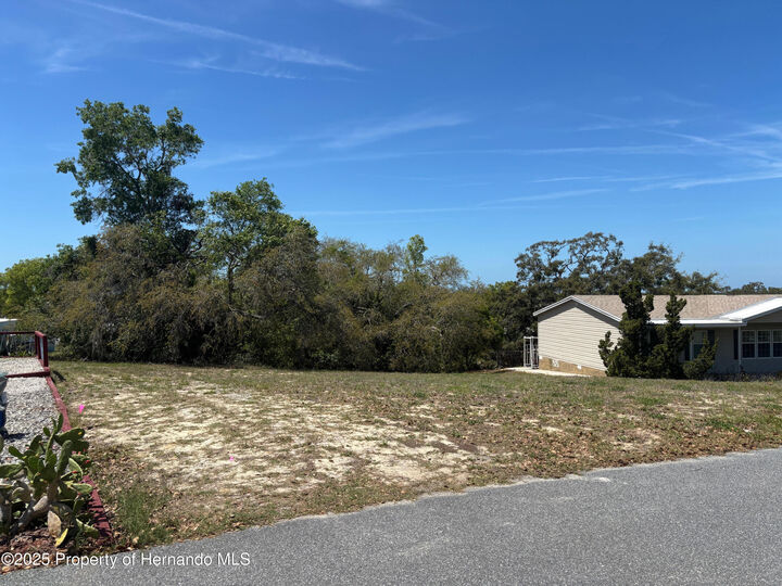Property Photo:  12582 Fairway Avenue  FL 34613 