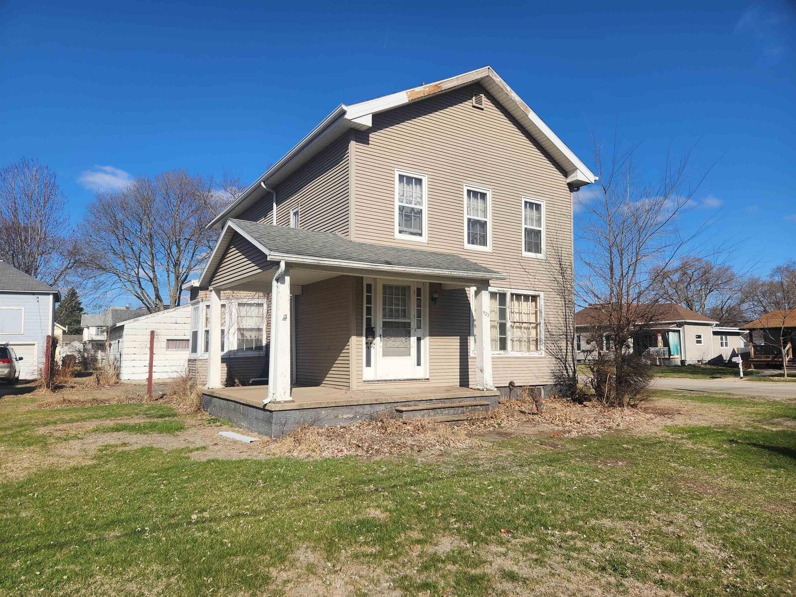 Property Photo: 523 1st St NW IA 50677