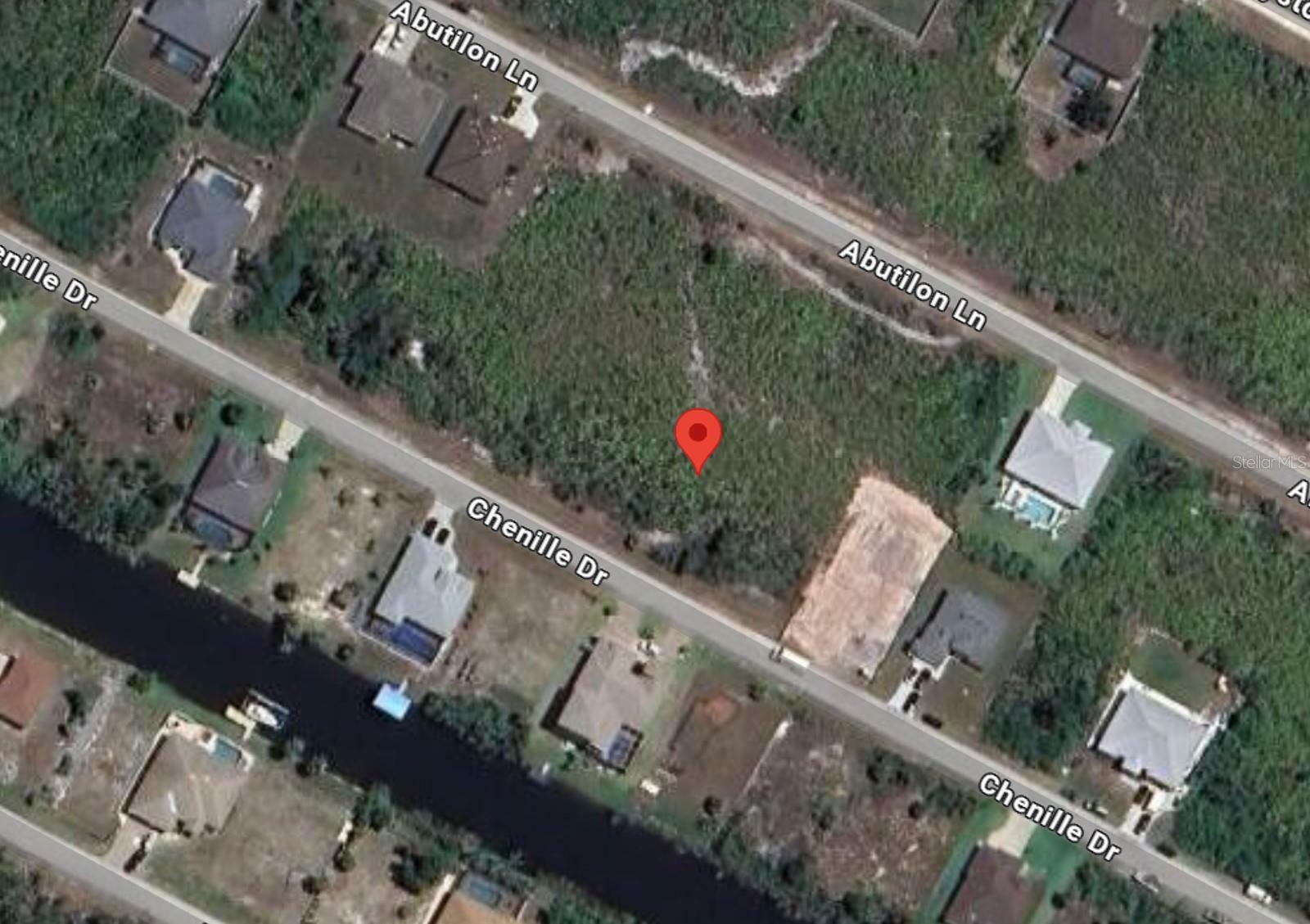 Property Photo: 13502 Chenille Drive FL 33981