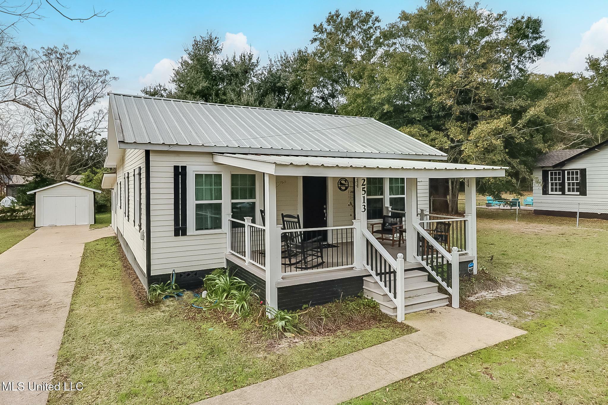 Property Photo: 2513 Joan Avenue MS 39501