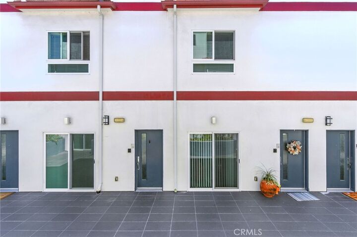 Property Photo: 4461 Tujunga Avenue 102 CA 91602