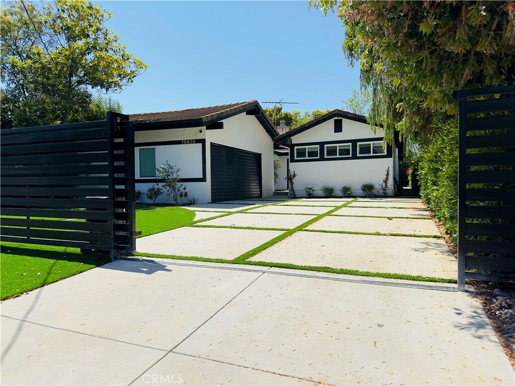 Property Photo: 18432 Linnet Street CA 91356