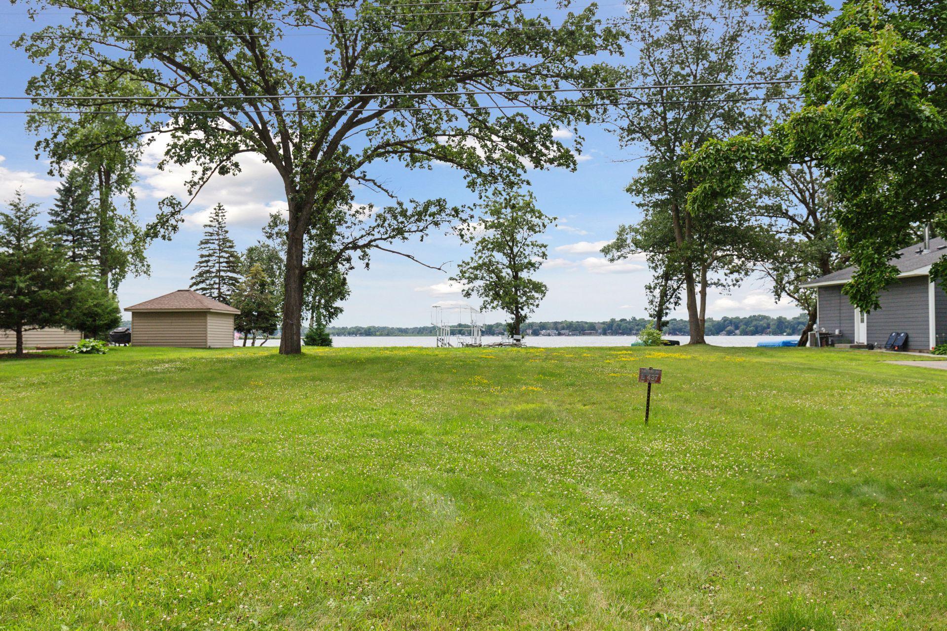 Property Photo: 9127 N Shore Trail N MN 55025