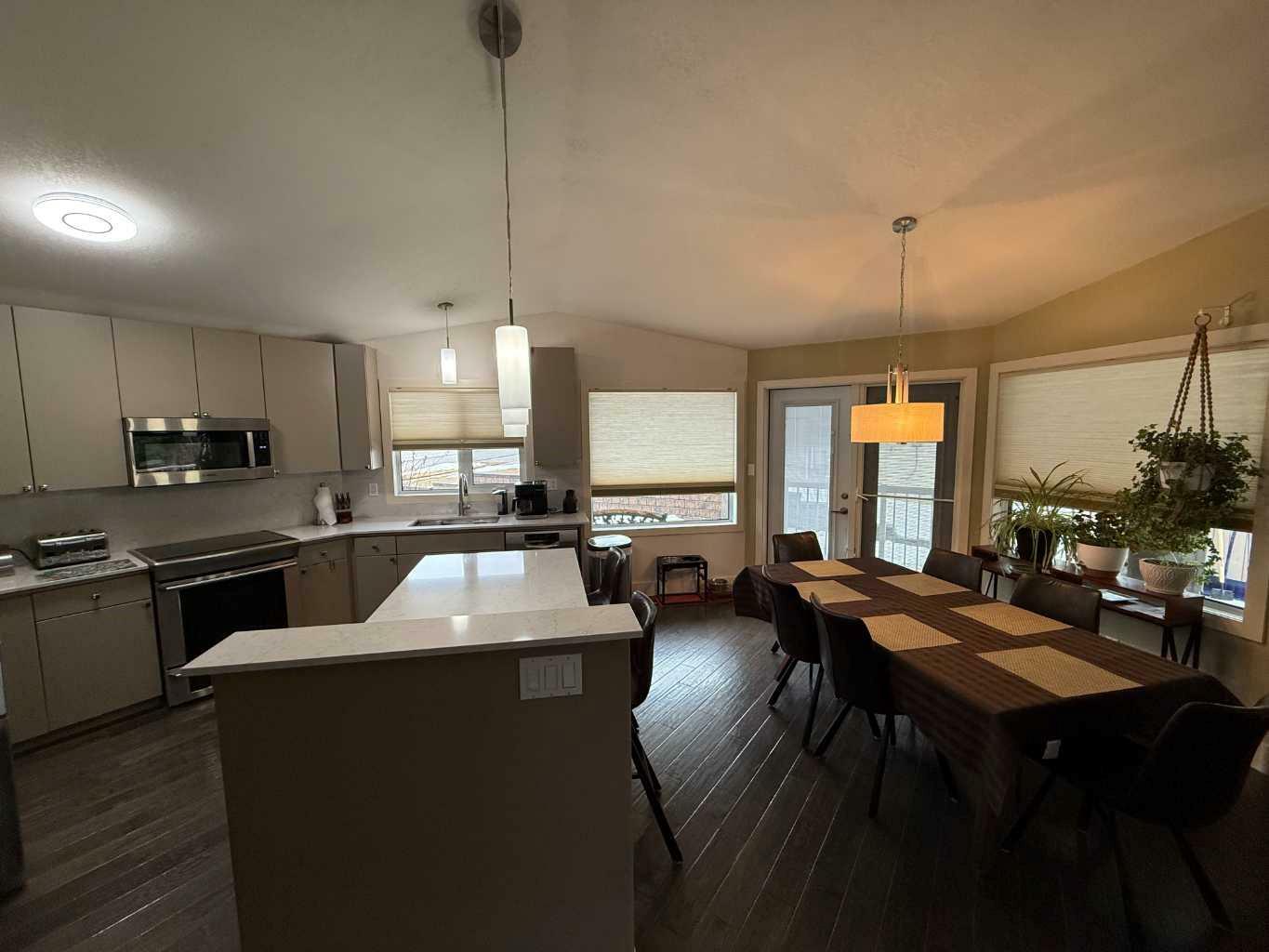Property Photo: 200 McArdell Drive AB T7V 1Z2