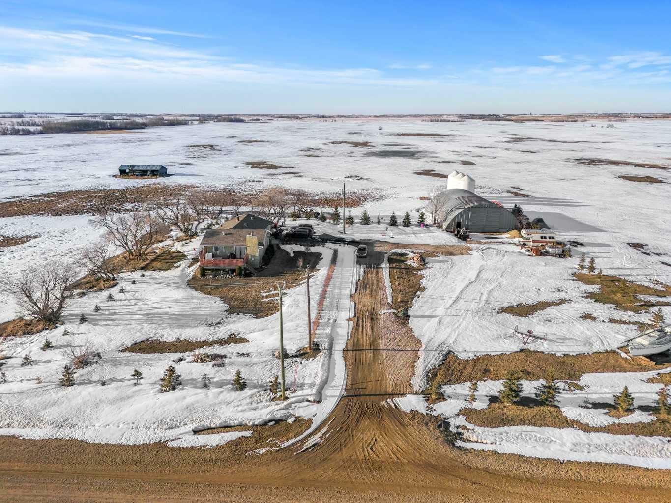 Property Photo: 16064 444 Township AB T0B 1A0