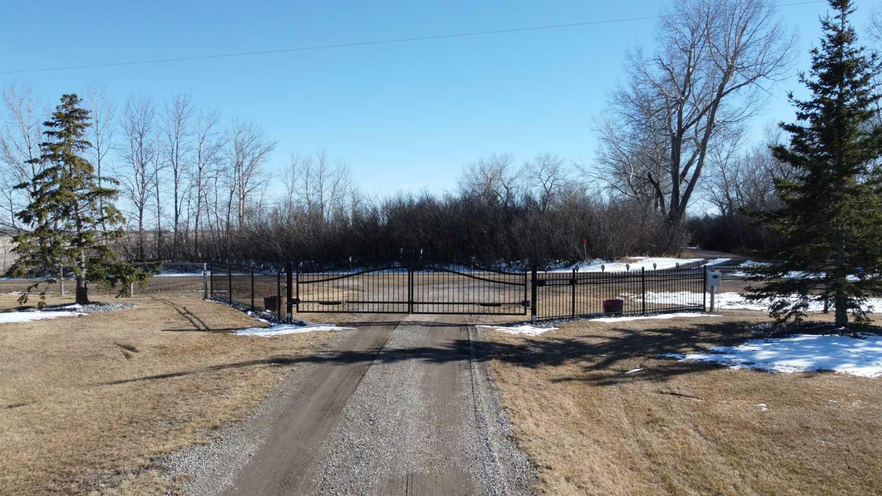 Property Photo: 2232 Range Road 315 AB T0M 0W0