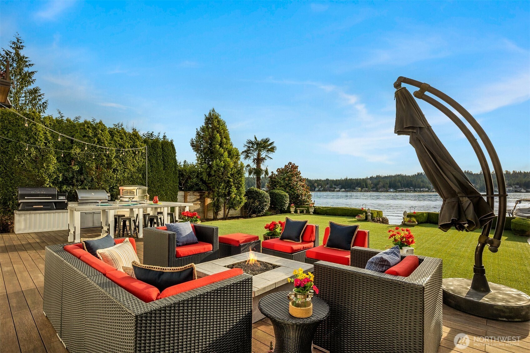 Property Photo: 3671 E Lake Sammamish Parkway NE WA 98074