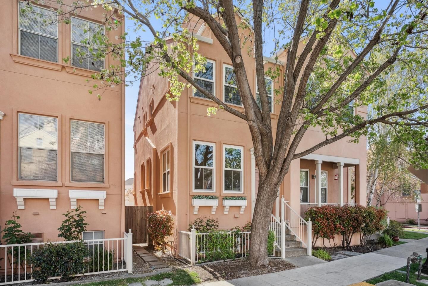 Property Photo: 139 Pacchetti Way CA 94040