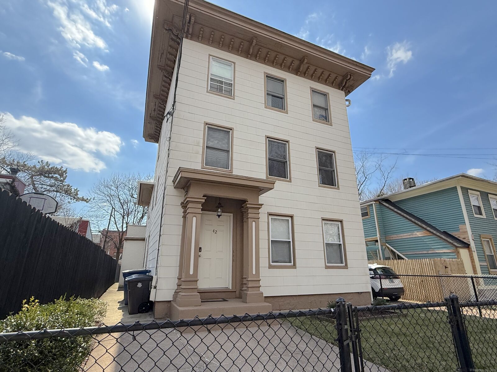 Property Photo:  42 William Street 2  CT 06511 