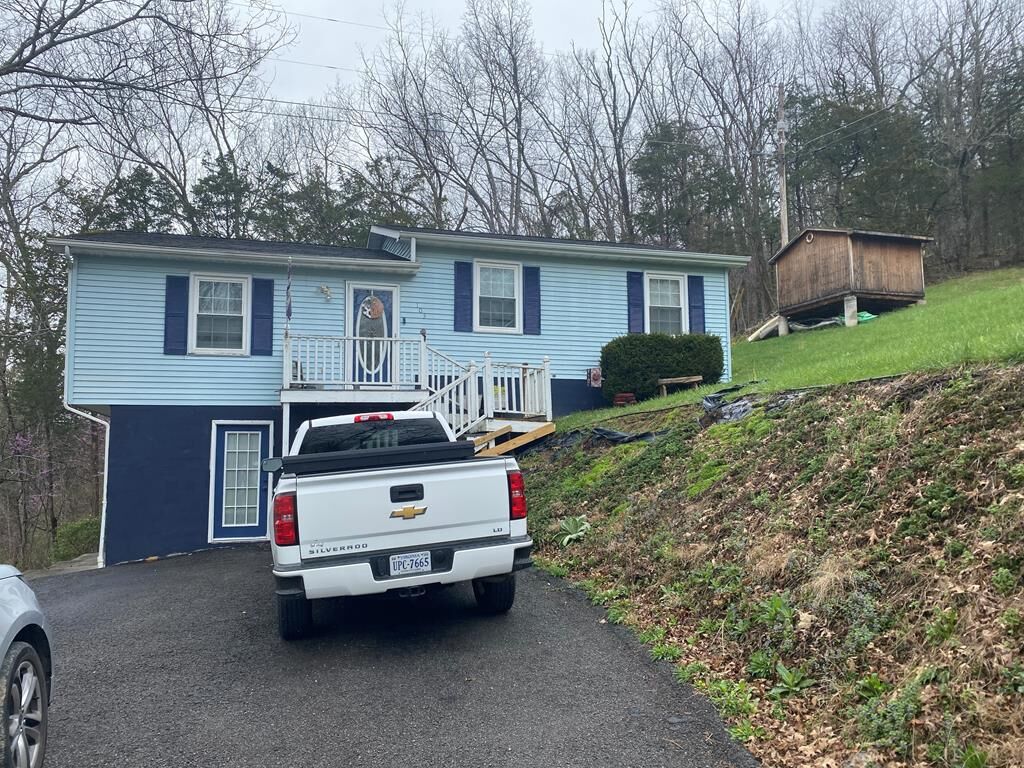 Property Photo: 103 Ronnie St VA 24609